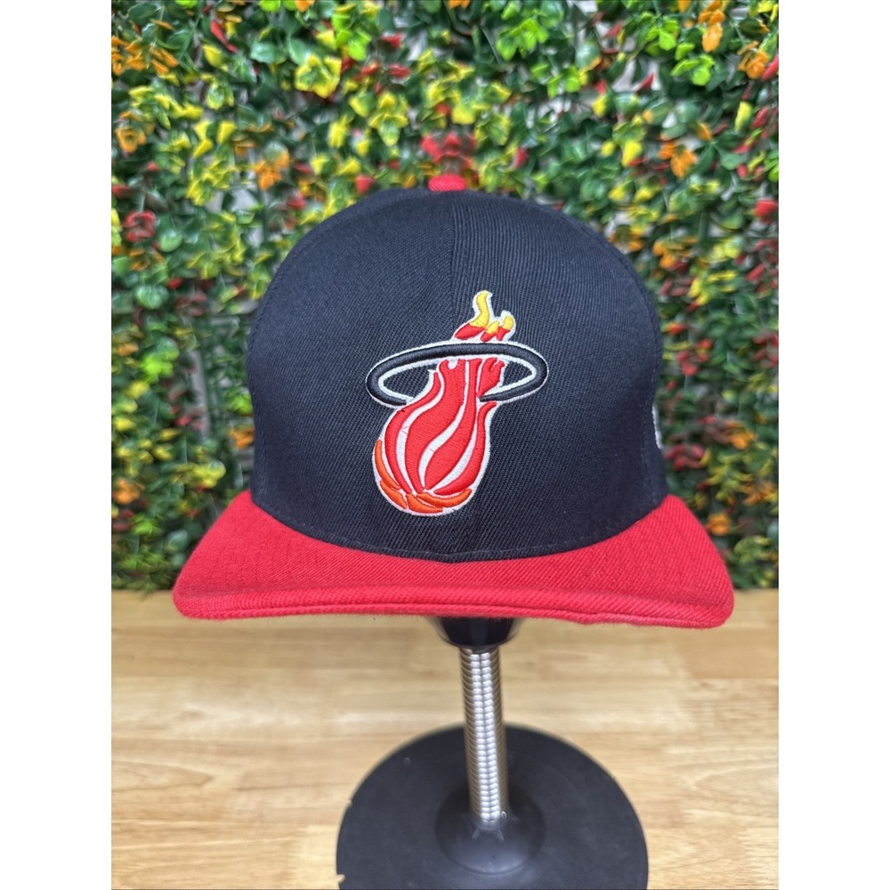 Miami Heat Traditional Mitchell & Ness Hat Hardwood Classics NBA Cap Snapback